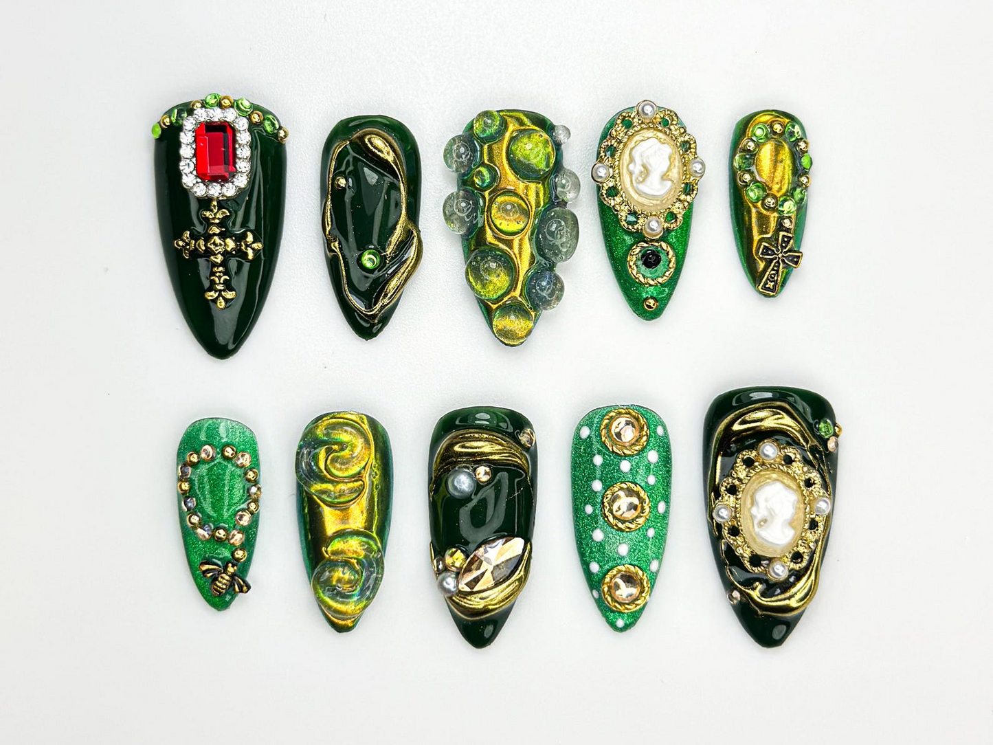 Royal Green Gold Press On Nails | Gold Foil Cameo Nail Art | Baroque Gemstone Nail Design | Victorian Green Press Ons | Retro Nails| JB866H
