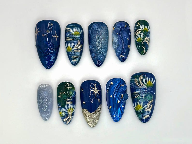 Midnight Daisy Garden Nail Art | Handpainted Blue Ocean Waves & Starfish Nails | Ocean Themed Nail Art with Gold Accents | JC531HC