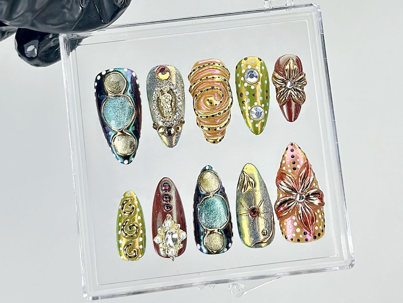Luxe Gold Chrome Press On Nails | Artistic Metallic Fake Nails | Textured Gold 3D Design Nail Art | Gold & Silver Glam Press Ons | HB872YK