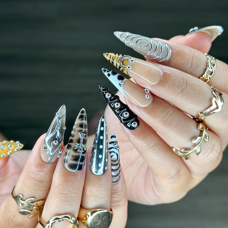 Gothic Silver Black Press On Nails | Spiral Gothic Nail Art | 3D Cross & Spiral Fake Nails | Punk Style Press Ons | Dark Nails | HC533YC