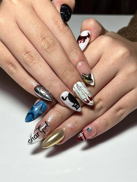 Y2K Cartoon Press On Nails | Black Cat Star Nails | Trendy Girl Nails | Cute Edgy Nail Design |Gold Detail Nails | Chrome Nail Set|HC1312IC