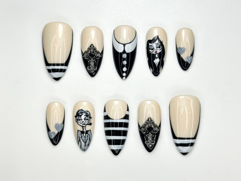 Gothic Family Press On Nails | Black & White Vintage Nail Art | Handmade Gothic Nails | Halloween Creepy Press Ons | Spooky Nails | JB163HK