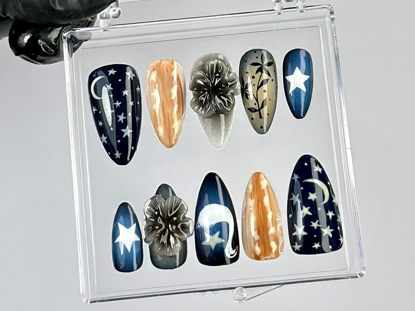 Luxury Night Sky Press On Nails | Midnight Sky Themed Fake nails | Dark Aesthetic Celestial Nail Art | Starry Night Press Ons | HB788YK
