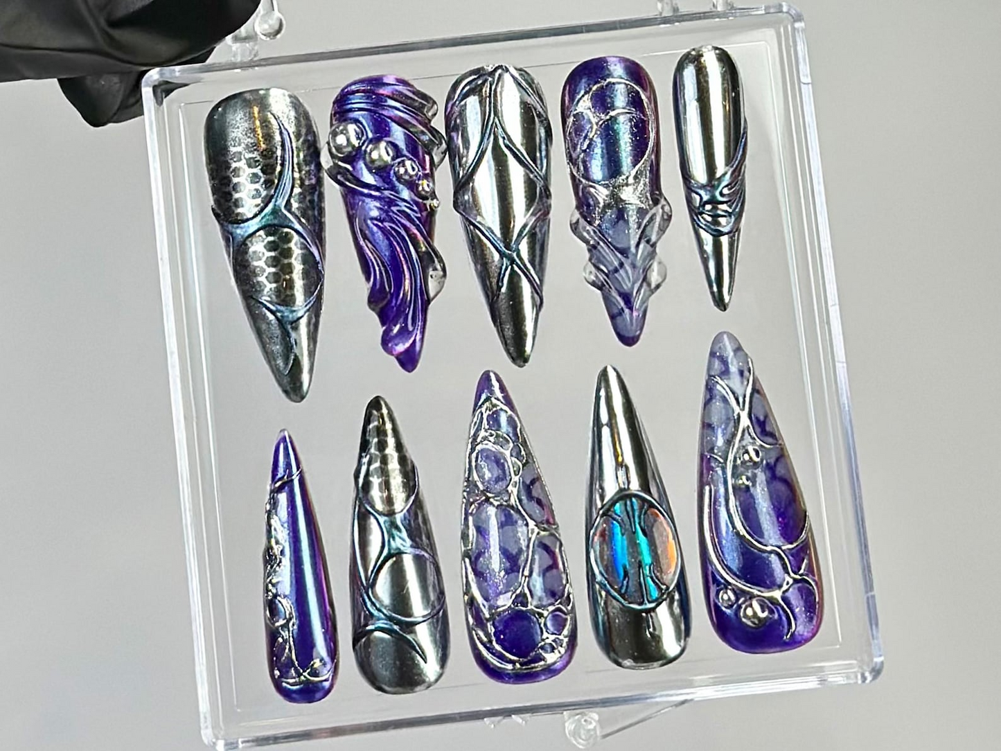 Gothic Chrome Press On Nails | Holographic Gothic Fake Nails | Metallic Stiletto Nail Art | Alternative Cyberpunk Nails | Y2k Nails |HC771YC
