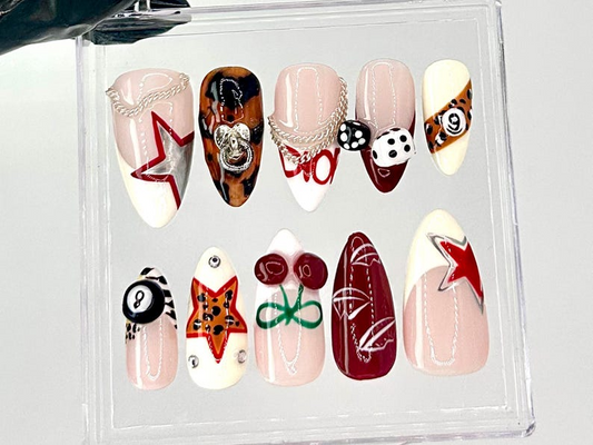 Leopard and Chain Accent Press On Nails | Gaming Themed Nail Art | Stylish Red Star Fake Nails | Leopard Print Accent Press Ons | HC726YC