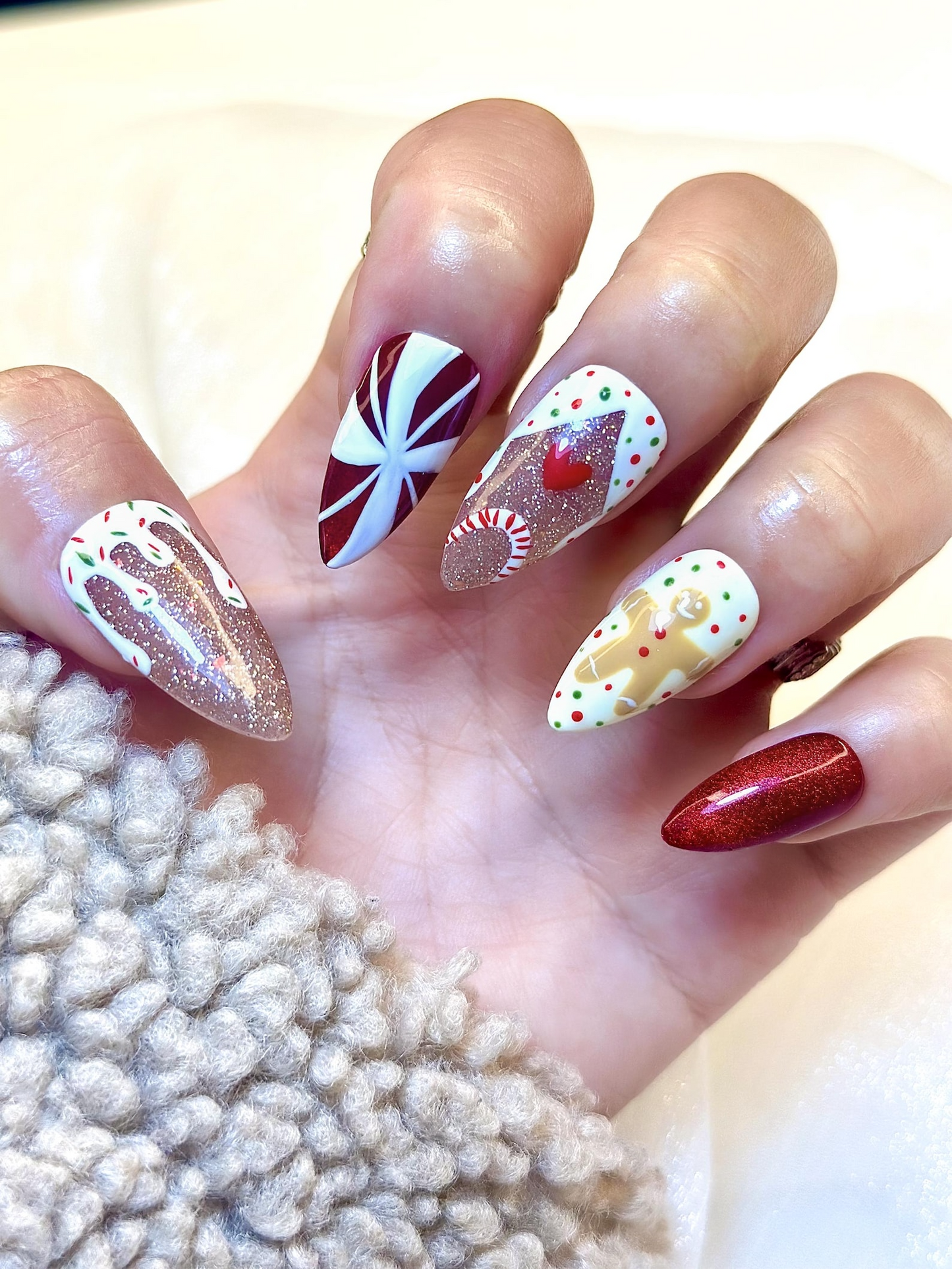 Wonderland Christmas Press On Nails | Santa Claus Christmas Nail Art | Candy Cane & Tree Nails | Cute Winter Nail Set | JB219EK