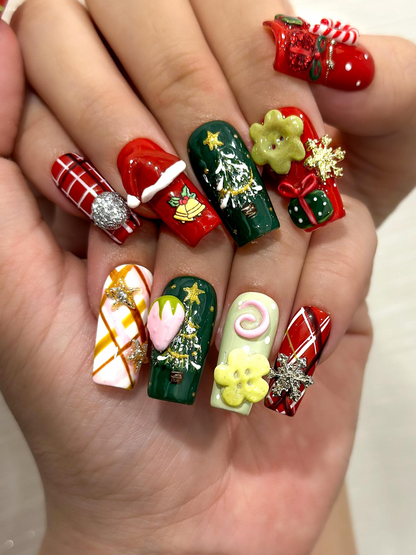 Gift Garden Press On Nails For Christmas |Festive Winter Nail Art | Christmas Tree & Bow Nails | Red Green Holiday Press Ons | JB229EC