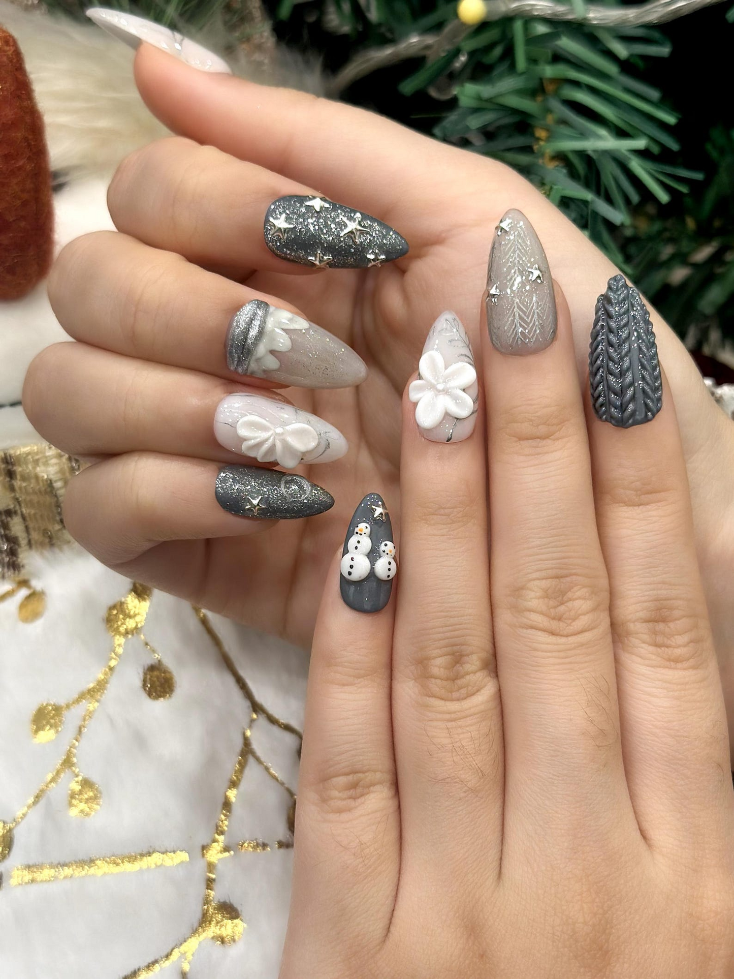 Silver Winter Stars Press On Nails | Elegant Winter Flower Nail Art | Grey Glitter Winter Nails | Frosty Holiday Press Ons | JC251EC