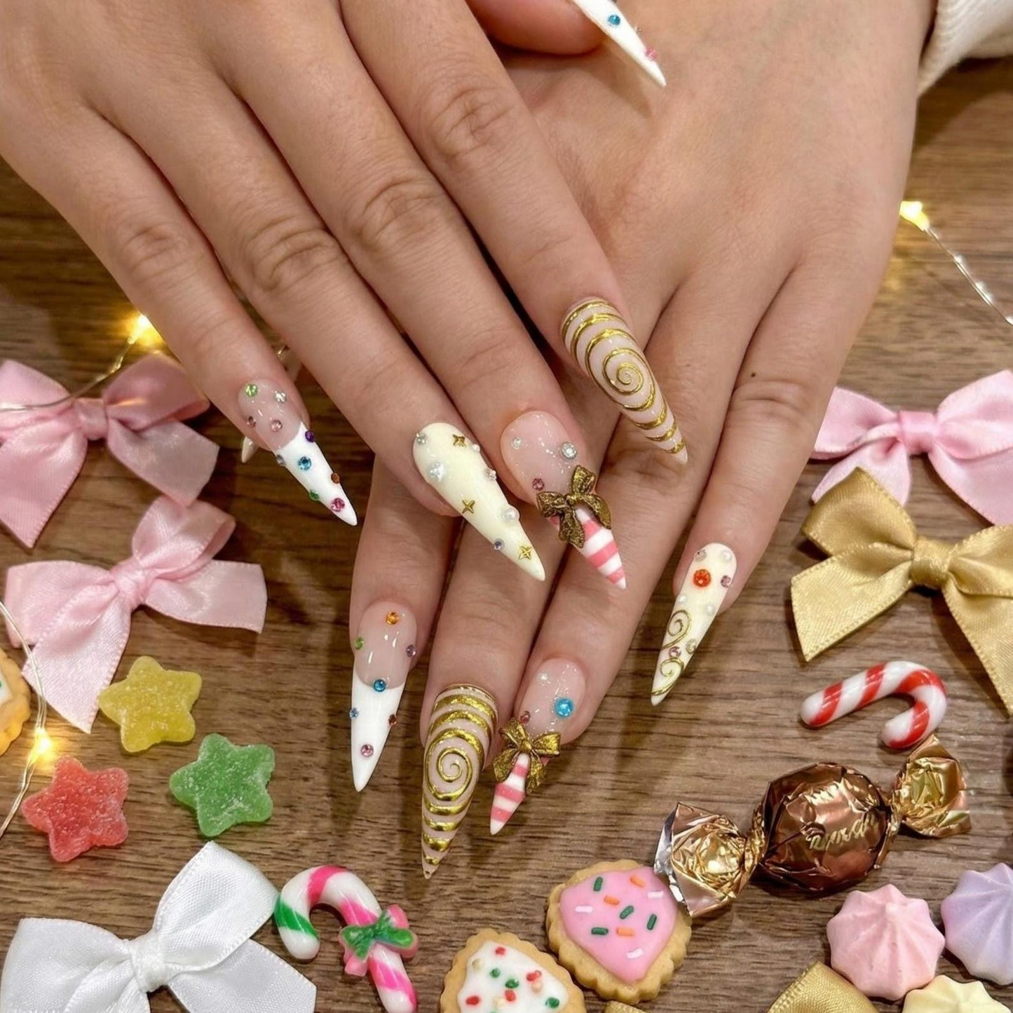 Gold Swirl Cute Press On Nail | Playful Luxury Nail Art | Creative Candy Swirl Nails | Handmade Artistic Candy Nails Set| JB268EC