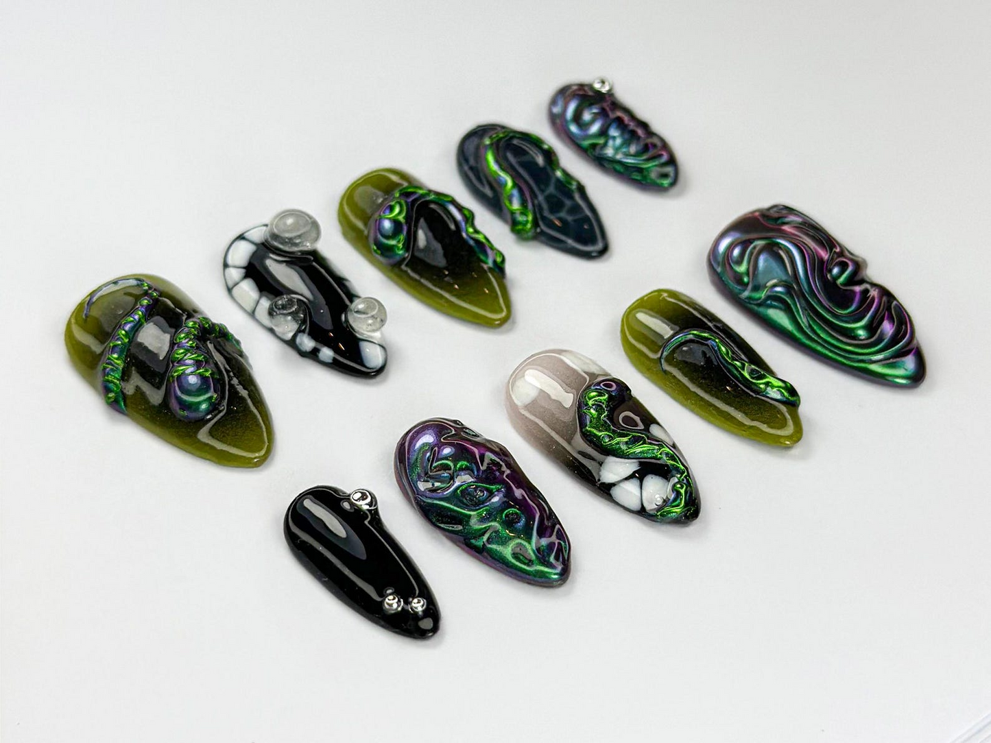 Gothic Chrome Snake Press-On Nails | Reptilian Inspired Nail Design | Dark Gothic Nail Art | 3D Snake Nails | Black Green Nails | JB733HC