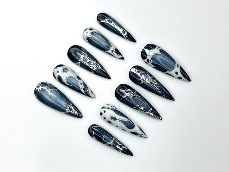 Lunar Eclipse Press On Nails | Black & Silver Metallic Nail Art | Space-Inspired Chrome Design | Gothic Celestial Nails | HC1166BK
