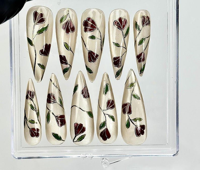 Vintage Vine Bloom Press On Nails | Handpainted Floral Nail Art | Nature-Inspired Botanical Tips | Elegant Glossy Press Ons | HC969EK