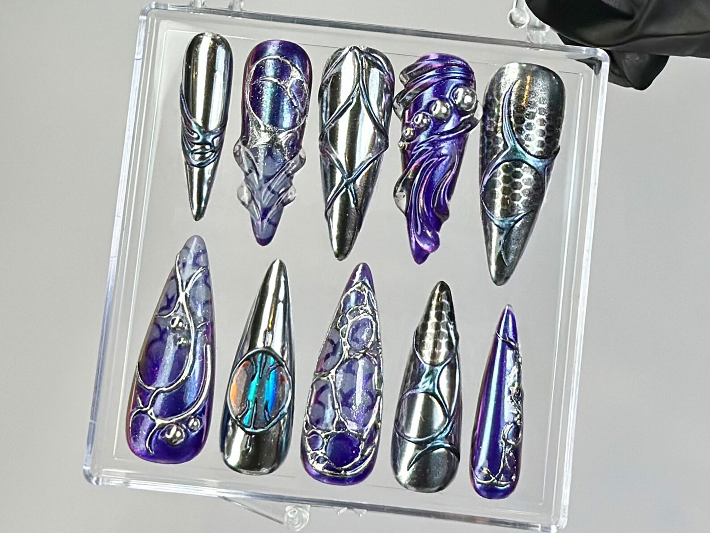 Gothic Chrome Press On Nails | Holographic Gothic Fake Nails | Metallic Stiletto Nail Art | Alternative Cyberpunk Nails | Y2k Nails |HC771YC