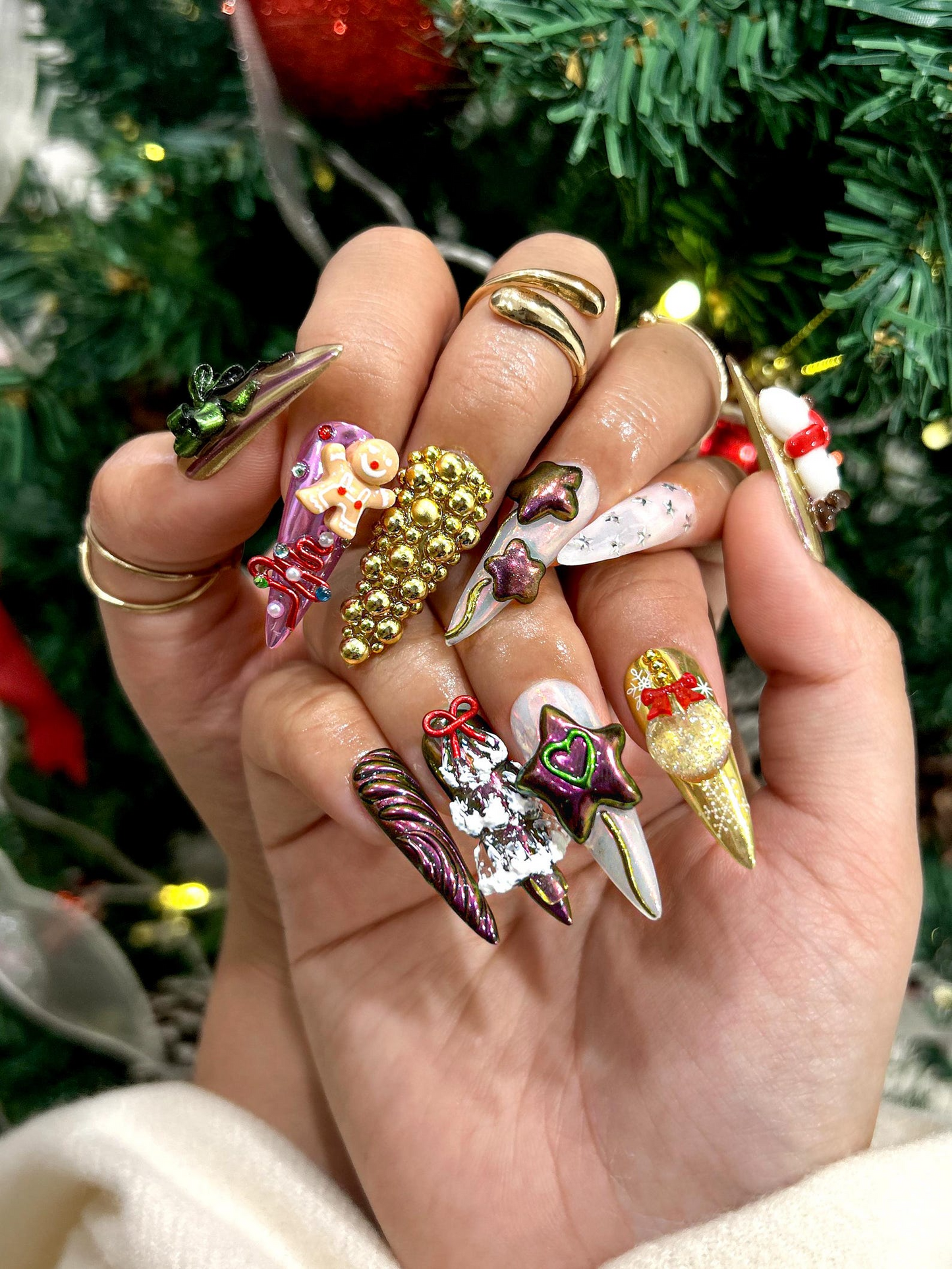Luxury Chrome Christmas Press On Nails | 3D Star & Snowman Nails | Metallic Holiday Bow Set | Gold Beads And Gingerbread Accents | JC244EK