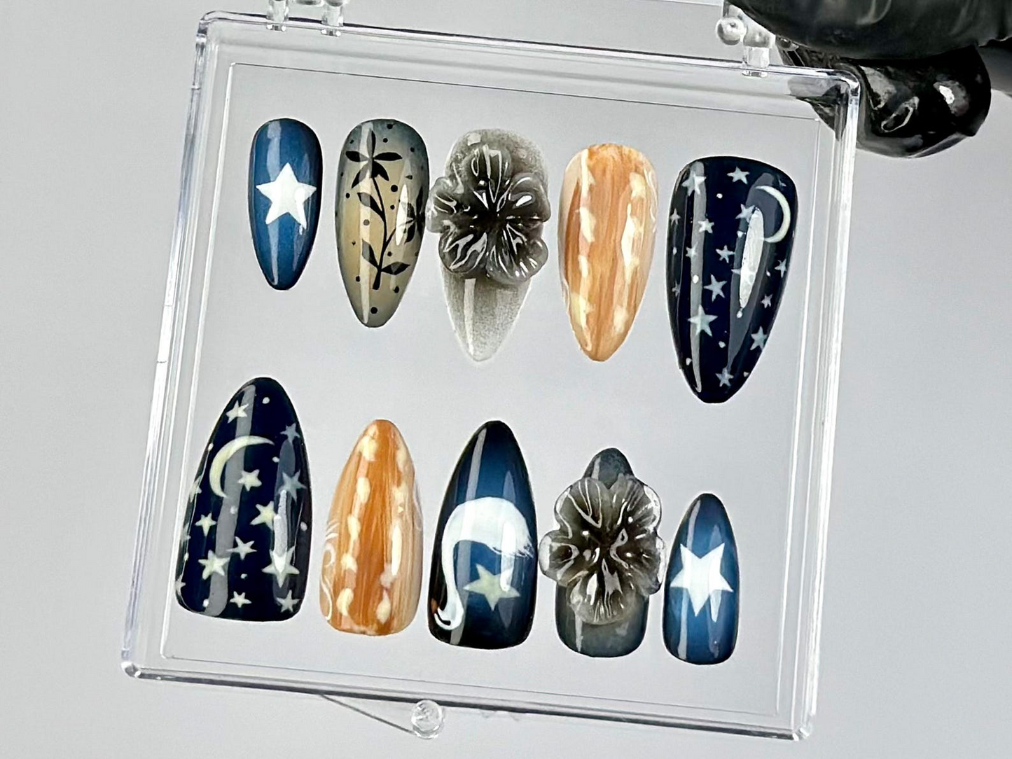 Luxury Night Sky Press On Nails | Midnight Sky Themed Fake nails | Dark Aesthetic Celestial Nail Art | Starry Night Press Ons | HB788YK