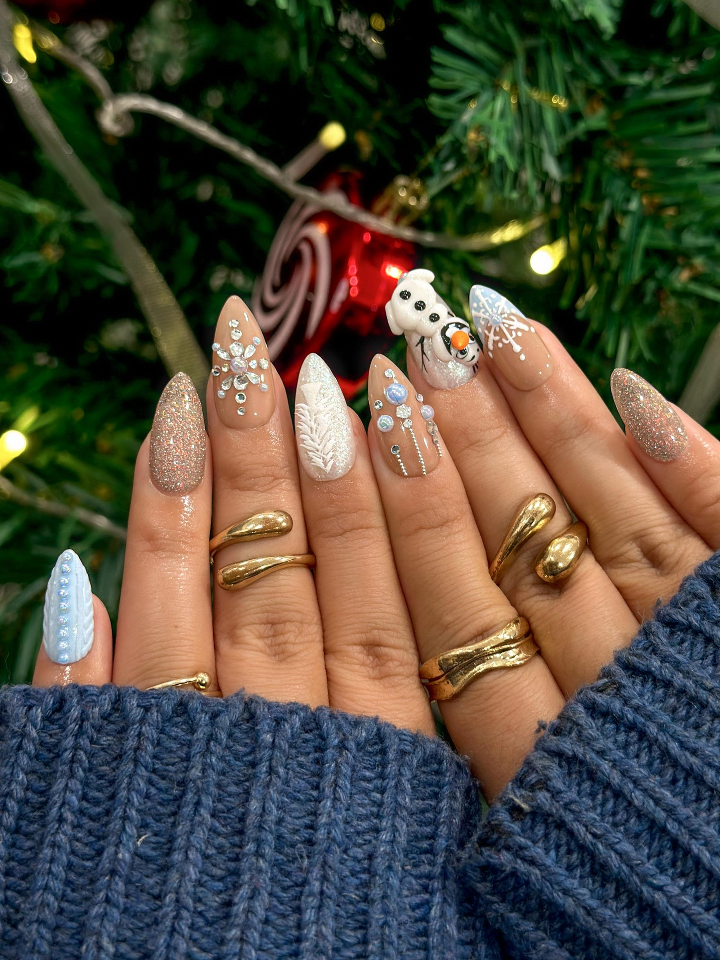 Frosty Snowman Winter Press On Nails | 3D Snowman Christmas Nail Art | 3D Snowman Accent | Crystal Nude Winter Nails | HB1214EC