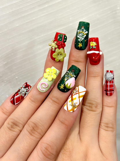Gift Garden Press On Nails For Christmas |Festive Winter Nail Art | Christmas Tree & Bow Nails | Red Green Holiday Press Ons | JB229EC