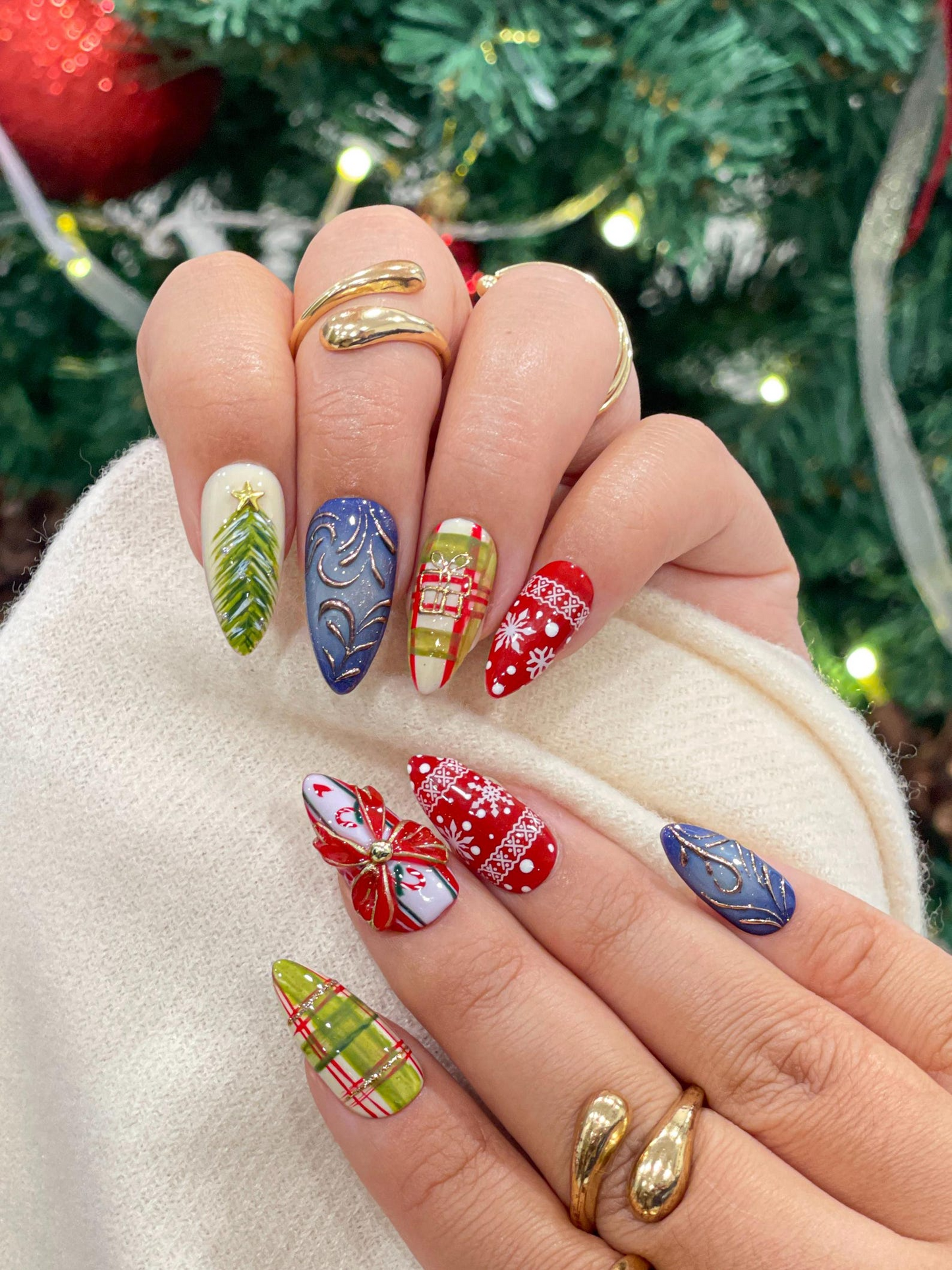 Red & Green Christmas Gift Press On Nails | Christmas Gift Box Nail Art | 3D Ribbon Bow Accent | Snowflake and Festive Pattern Nails|JB241EC