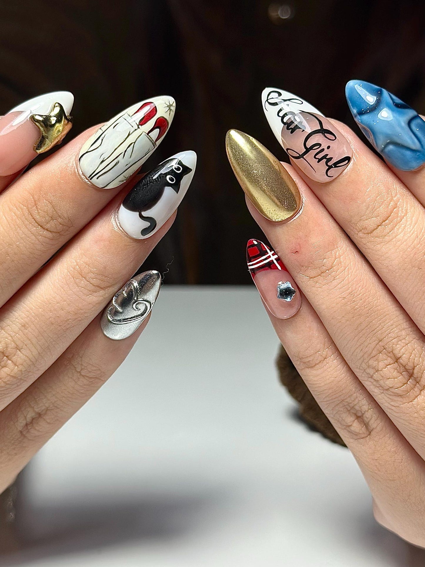 Y2K Cartoon Press On Nails | Black Cat Star Nails | Trendy Girl Nails | Cute Edgy Nail Design |Gold Detail Nails | Chrome Nail Set|HC1312IC