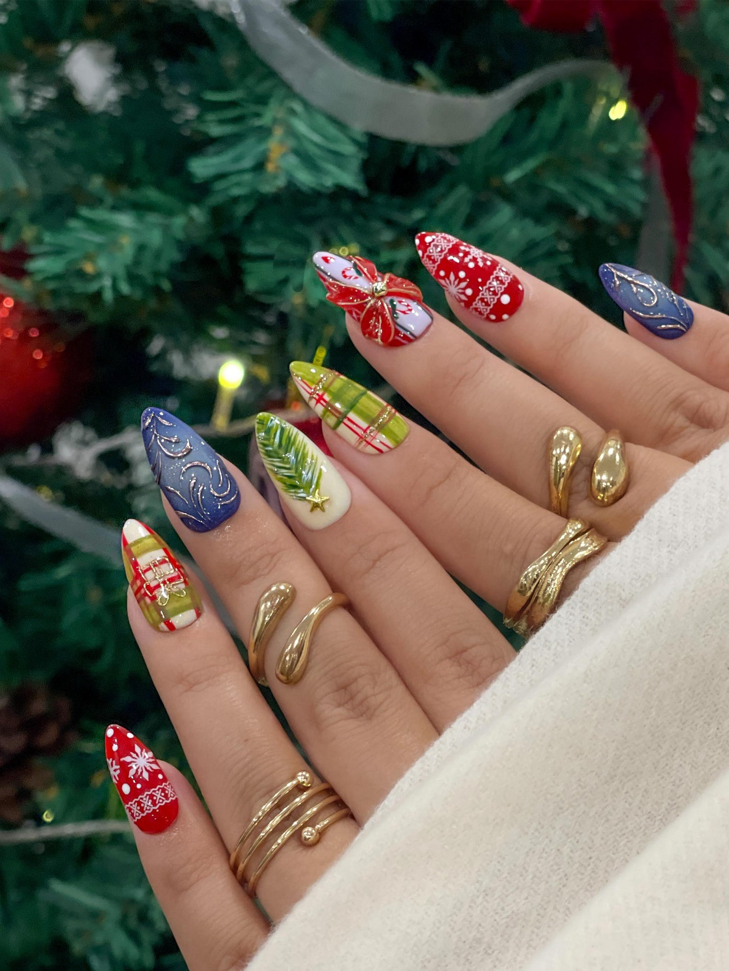 Red & Green Christmas Gift Press On Nails | Christmas Gift Box Nail Art | 3D Ribbon Bow Accent | Snowflake and Festive Pattern Nails|JB241EC