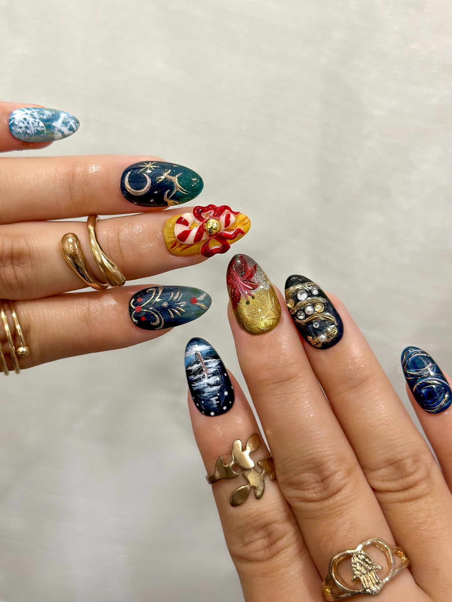 Midnight Santa Press On Nails For Christmas |Celestial Holiday Nail Art | Gold Moon & Constellation Nails |JB226EG