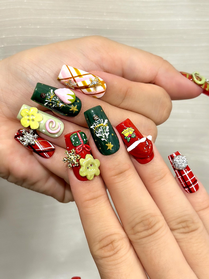 Gift Garden Press On Nails For Christmas |Festive Winter Nail Art | Christmas Tree & Bow Nails | Red Green Holiday Press Ons | JB229EC