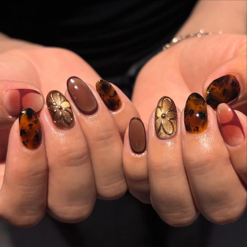 Autumn Burgundy Tortoiseshell Press On Nails | Gold Orchid Accent Nails | Gradient Fall Nail Art | Elegant Autumn Nail Set | JB187EC