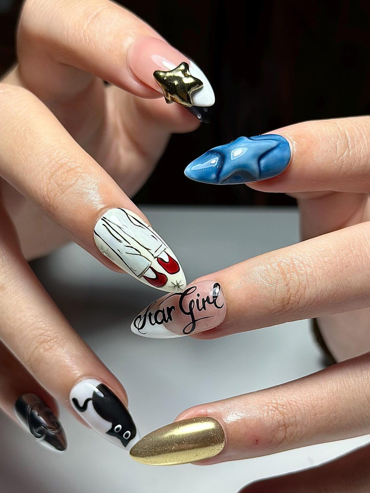 Y2K Cartoon Press On Nails | Black Cat Star Nails | Trendy Girl Nails | Cute Edgy Nail Design |Gold Detail Nails | Chrome Nail Set|HC1312IC