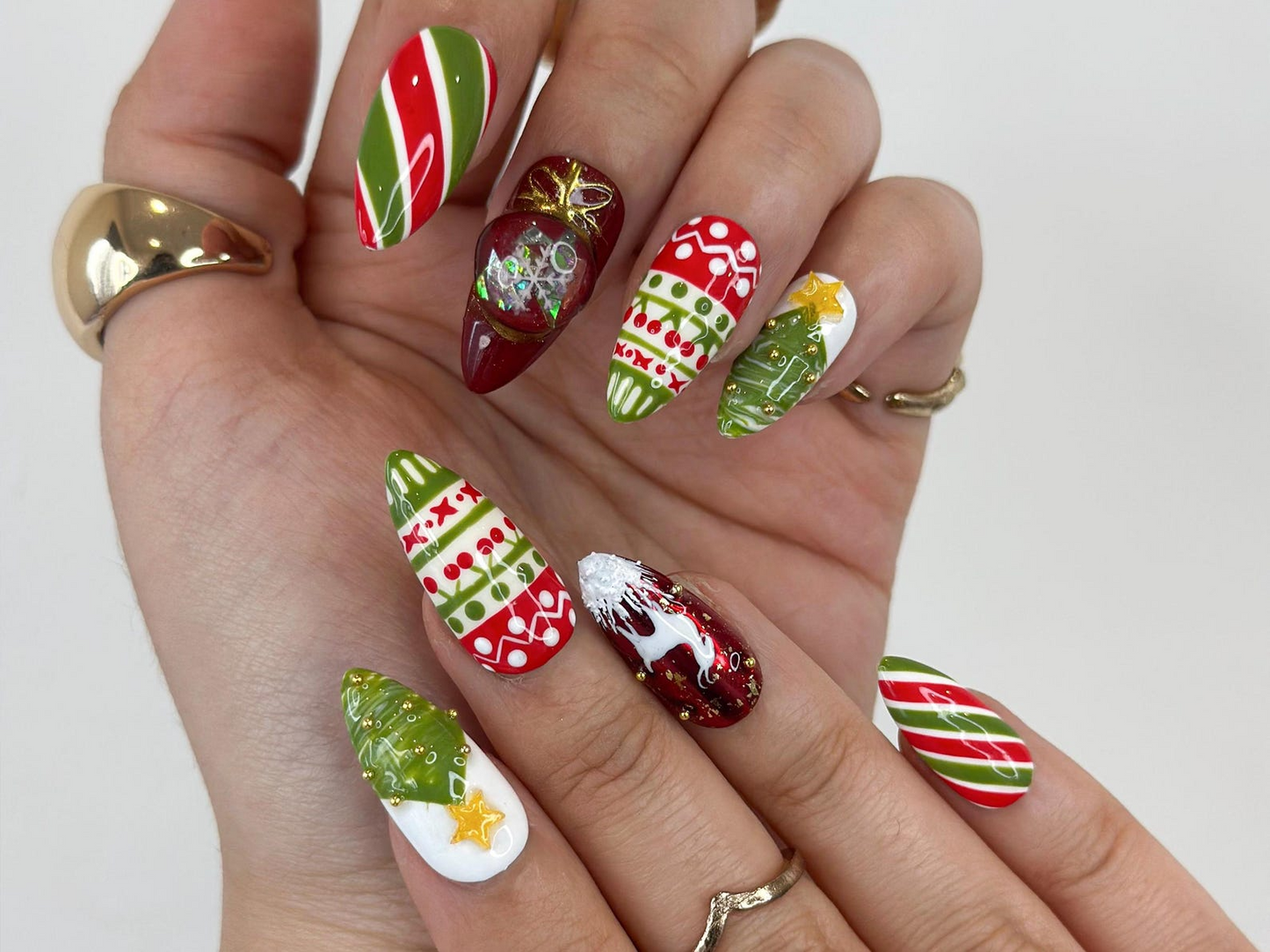 Christmas Reindeer Red Press On Nails | Red Green Christmas Nail Art | Snow & Tree Design| Holiday Glitter Nails| Winter Press Ons| HB1200HC