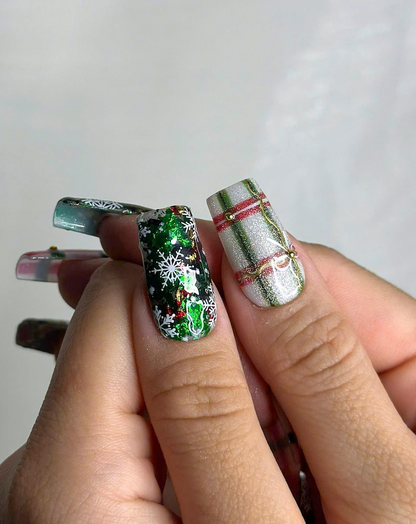 Holiday Sparkle Green Press On Nails For Christmas | Red Green Christmas Nails | Snowflake Glitter Nail Art | Festive Press Ons | Winter Nails | JC227HC
