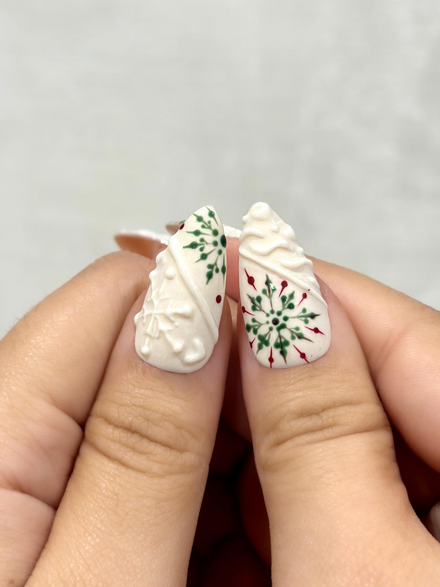 Candy Sweater Christmas Press On Nails | Snowflake Winter Nail Art | Red Green Stripe Holiday Nails |3D Cable Knit Nail | HB1212EC