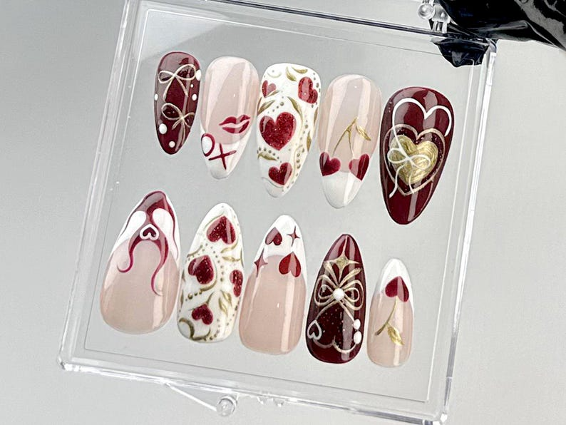 Valentine’s Day Almond Nails |Love and Heart Motif Nail Art |Valentine XO Fake Nails |Gold and Red Luxury False Nails |Kawaii Nails |HC727YC