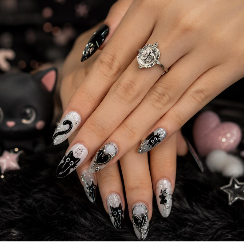 Black Cat Press On Nails with Chrome Heart , Gothic Silver Glitter Fake Nails , Handmade Celestial Nails for Halloween Nails Set , OB478WC