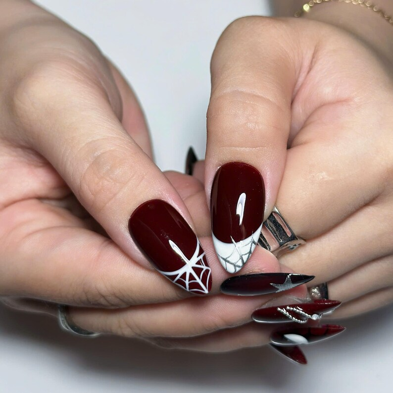 Dark Red Gothic Press On Nails with Spider Web | Burgundy Star Fake Nails | Handmade Alternative Nail Art for Halloween, Party | OB504UC