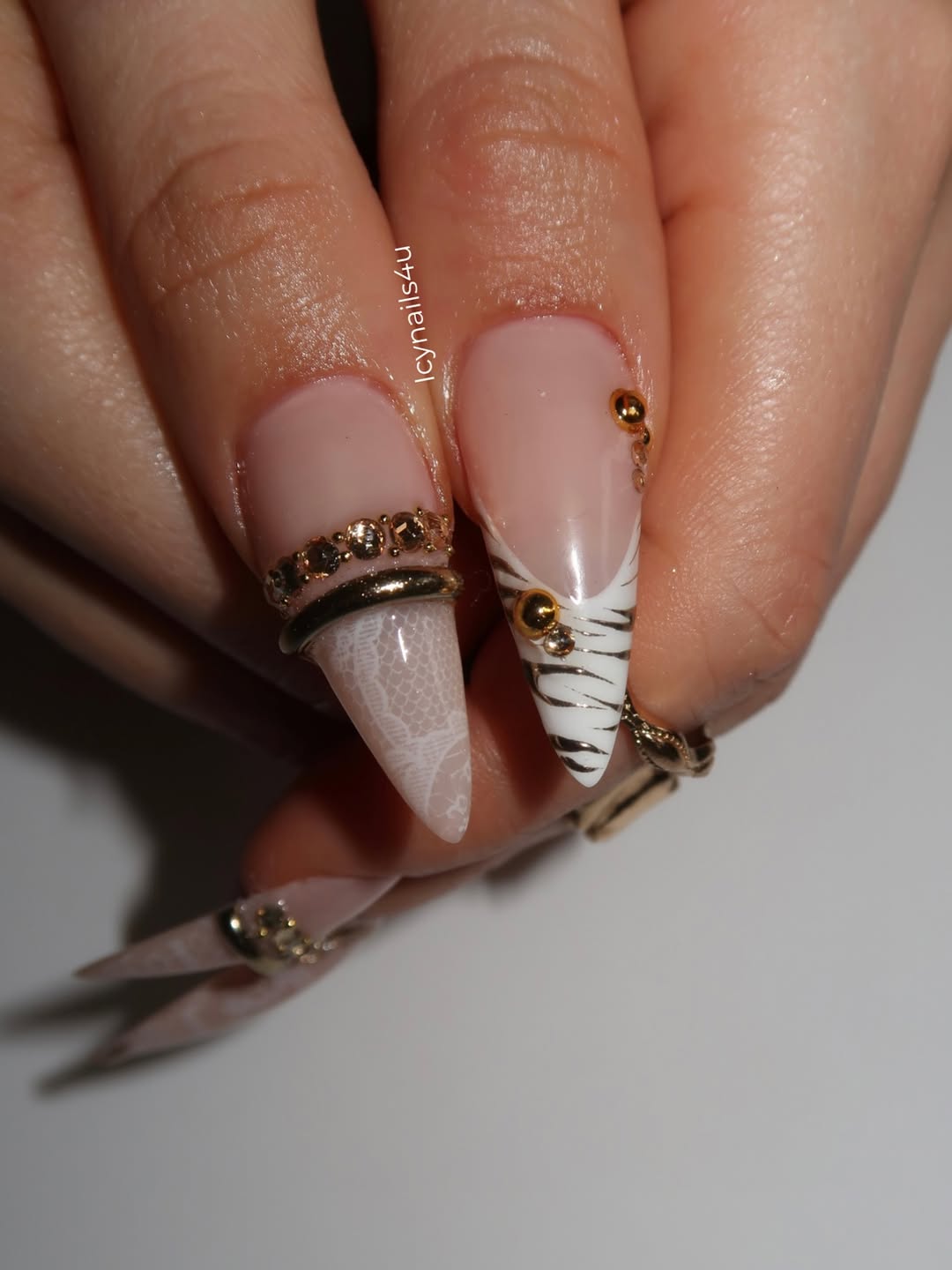 White Lace & Gold Coquette Press On Nails by Icy Nails 4u | Luxury Bridal Stiletto | DU02L