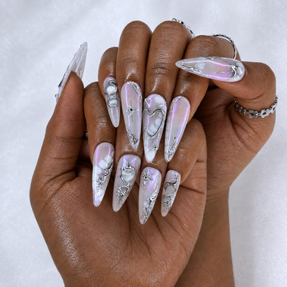 Pearl White Press On Nails with Silver Heart , 3D Chrome Fake Nails , Handmade Luxury Nails for Wedding, Party , Press on nails set, OB468W